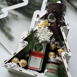 Ялинка з прозорою кришкою