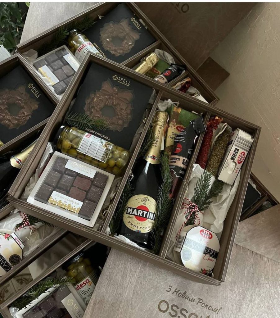 Бокс на 3 відділення зі смачним складом